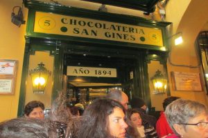 Старинная шоколадница San Gines в Мадриде