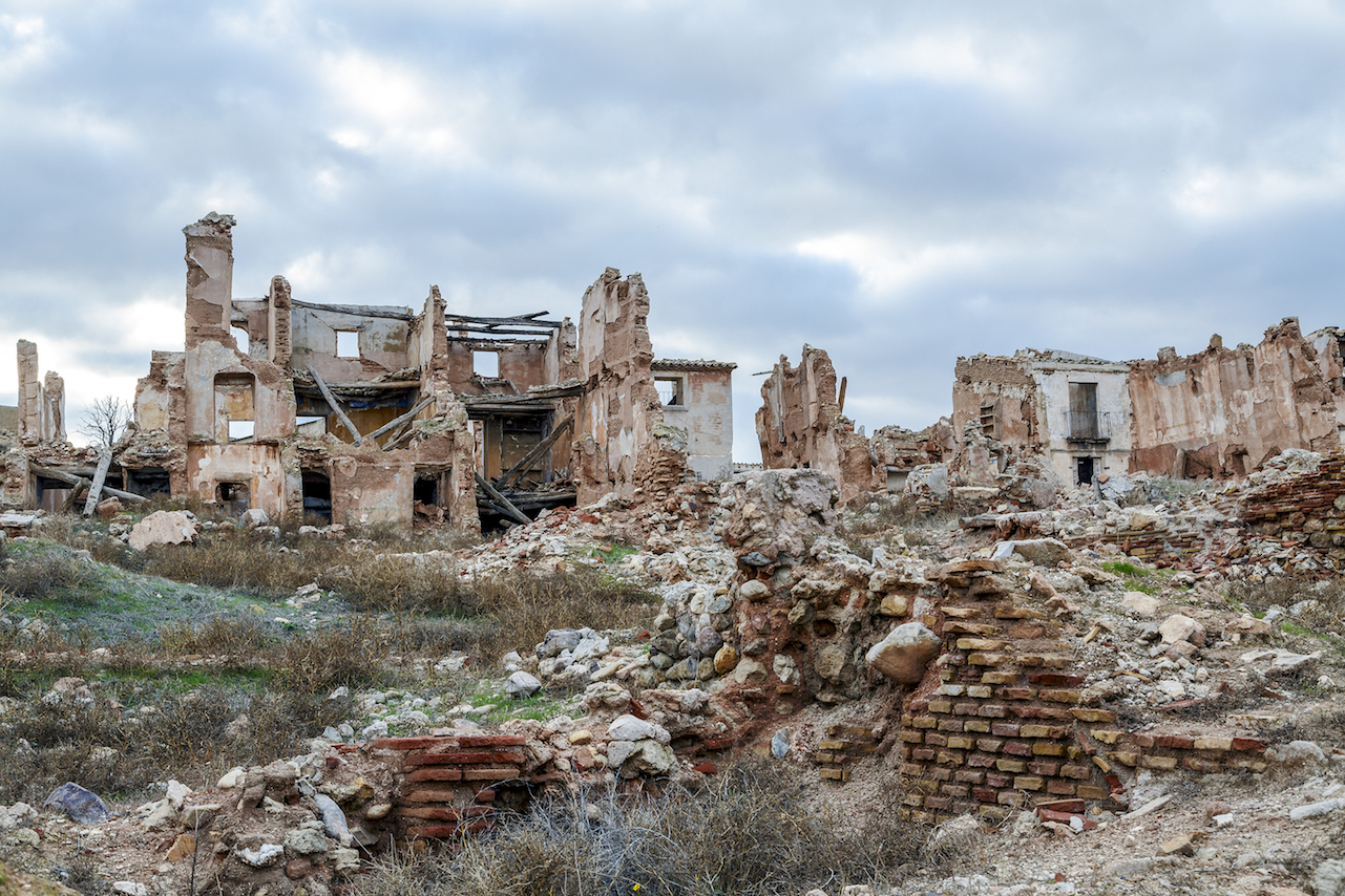 Ушли городок. Бельчите (Арагон) Испания мистика. Разрушенный город в Испании.